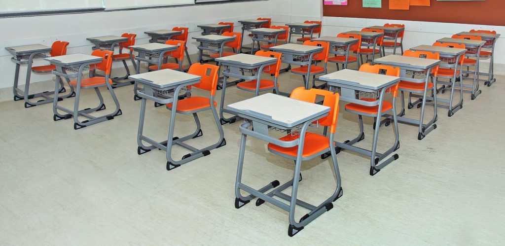 How Does School Furniture Help in Improving Classroom Dynamics?
